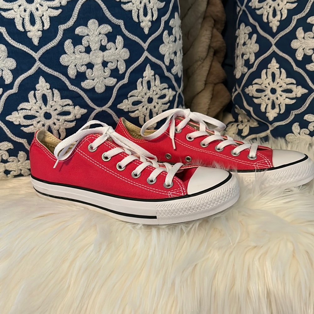 Converse All Star in Pink - Never Worn